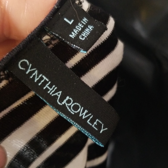 Cynthia Rowley striped top with pocket - Picture 7 of 7